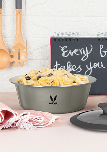 vaya drynk size 50.7 fl. oz